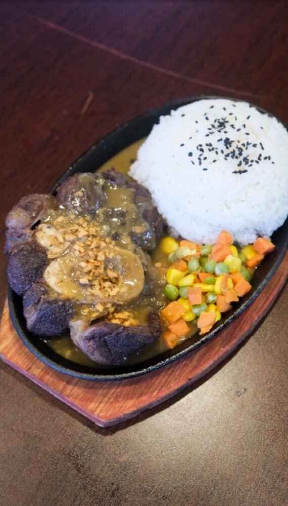 SIZZLING BEEK SHANK SIZZLING BEEF SHANK ( BEST SELLER)