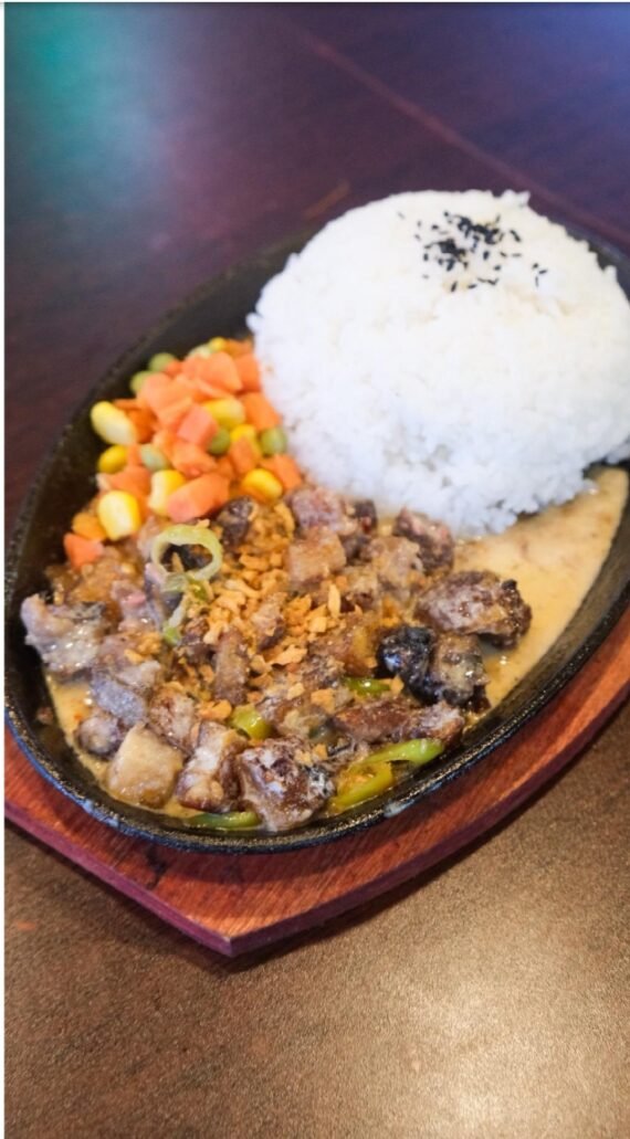 SIZZLING BICOL EXPRESS SIZZLING BICOL EXPRESS