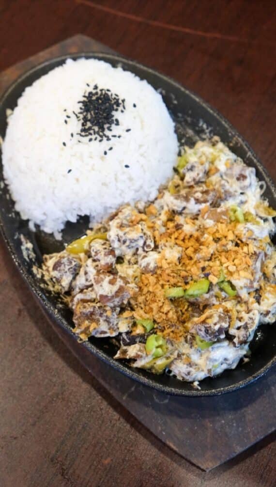 SIZZLING DINAKDAKAN SIZZLING DINAKDAKAN