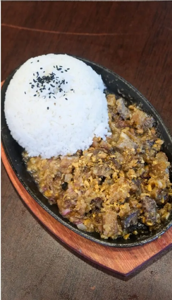 SIZZLING LECHON PAKSIW SIZZLING LECHON PAKSIW